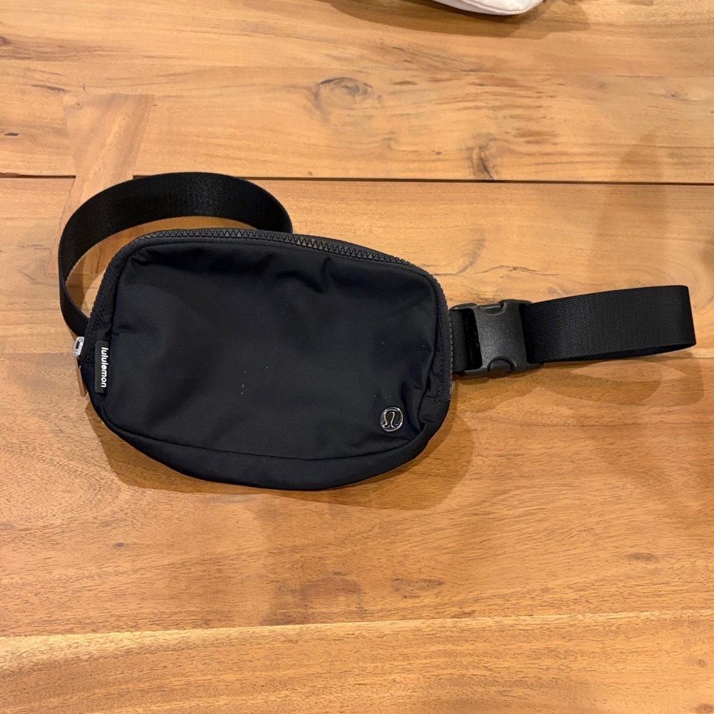 lululemon athletica Black Belt Bag